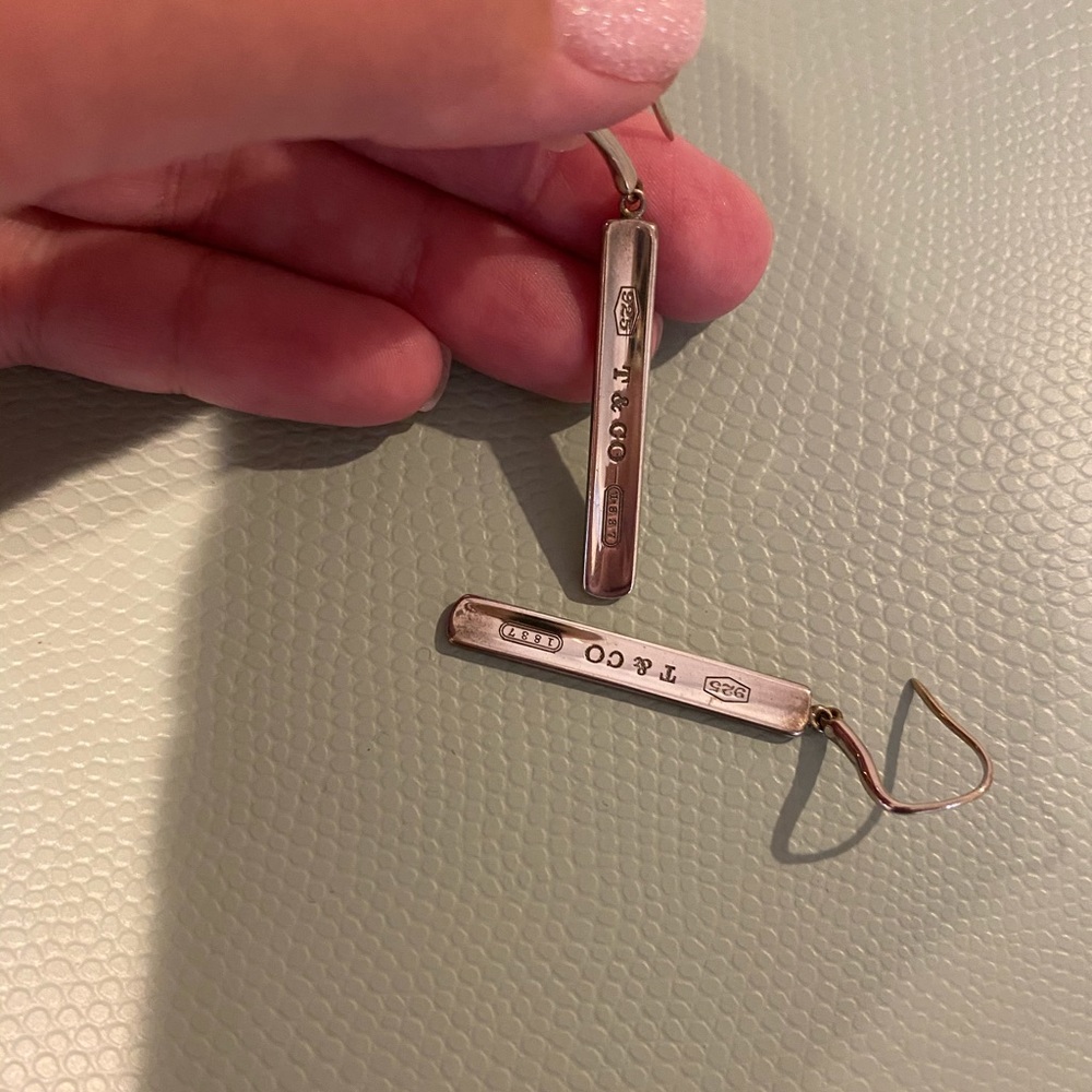 Tiffany Bar Earrings - Picture 1 of 2